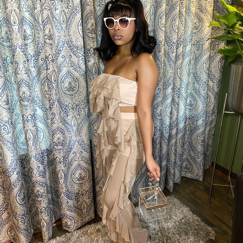 Elegant Cream Ruffle Two Piece Set - Picture 2 of 3